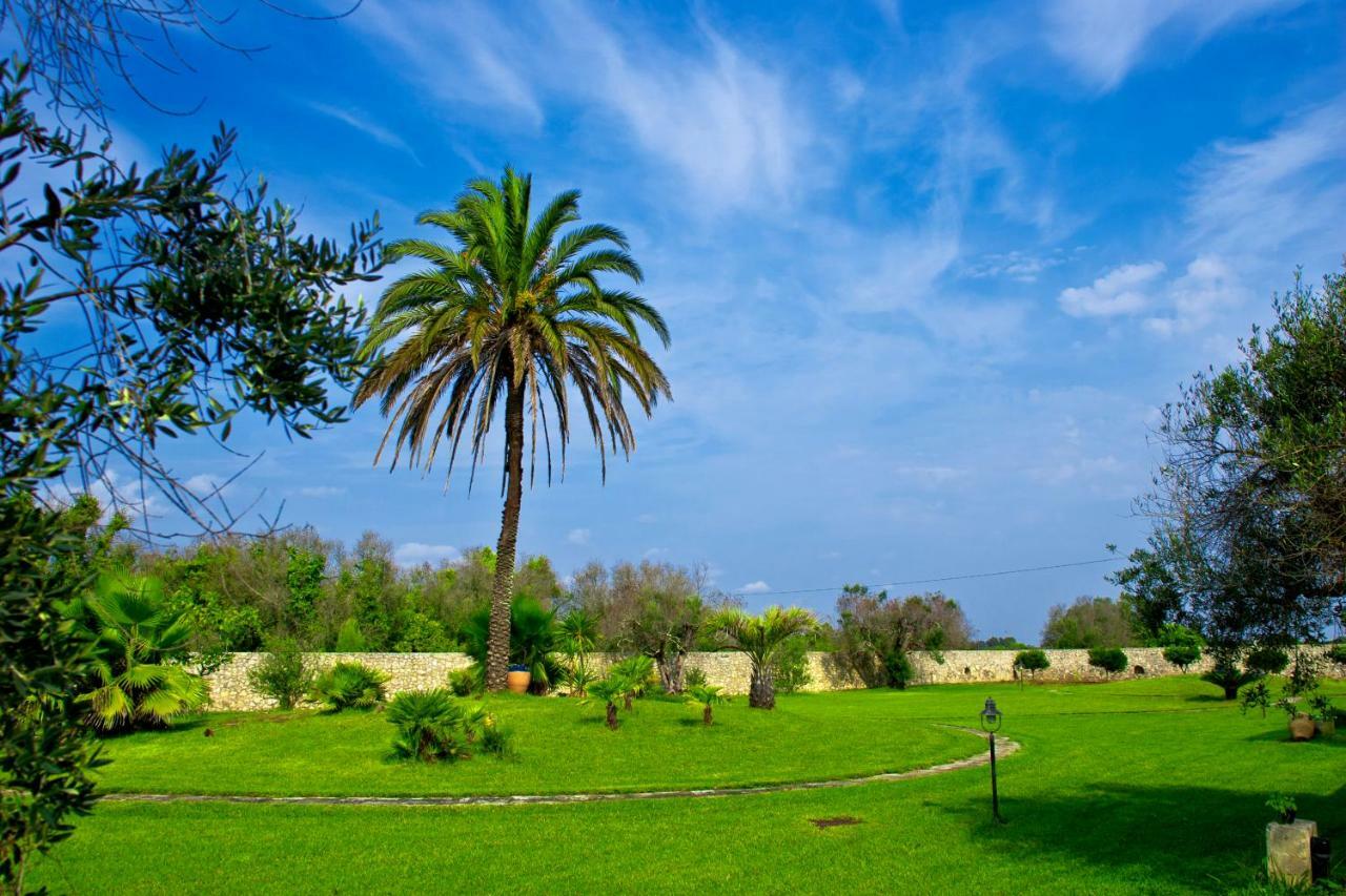 Villa Panagias Tis Loreto Zollino Exterior photo